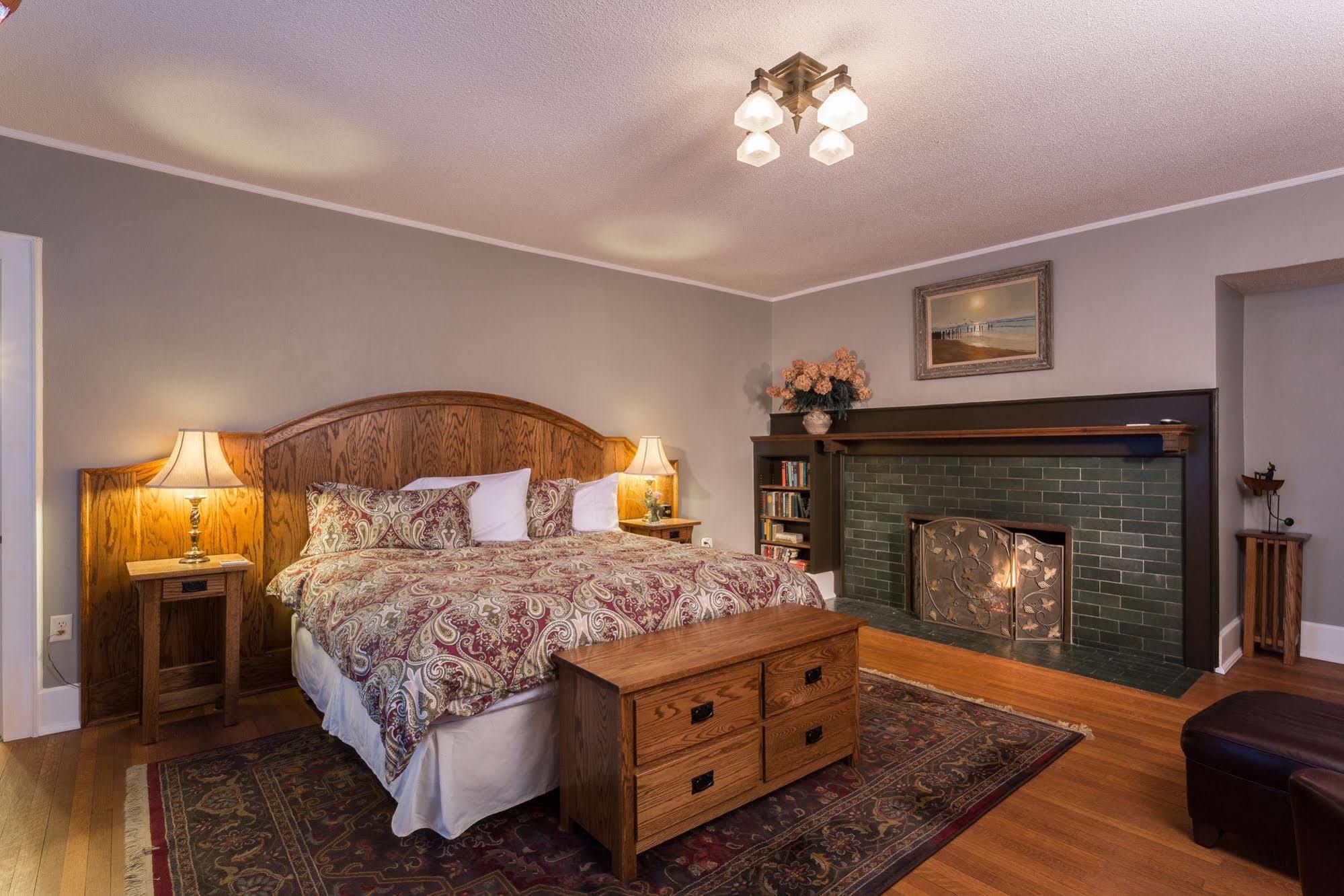 Stewart 4* Wausau